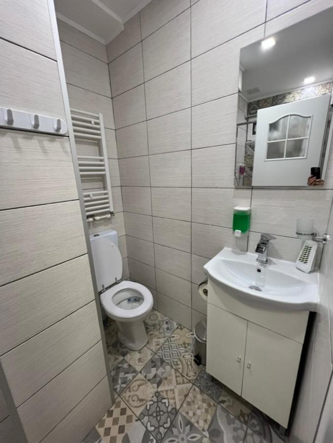 1-Beadroom Apartment With Free Parking Τούρντα Εξωτερικό φωτογραφία
